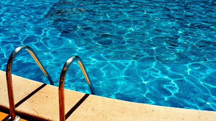 UV дезинфекция на вода в плувни басейни: изисквания за дозата и контрол на параметрите